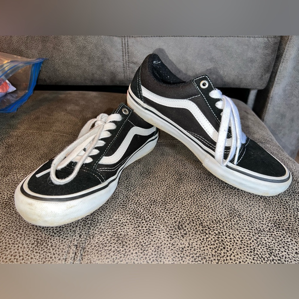 Vans - Picture 3 of 5